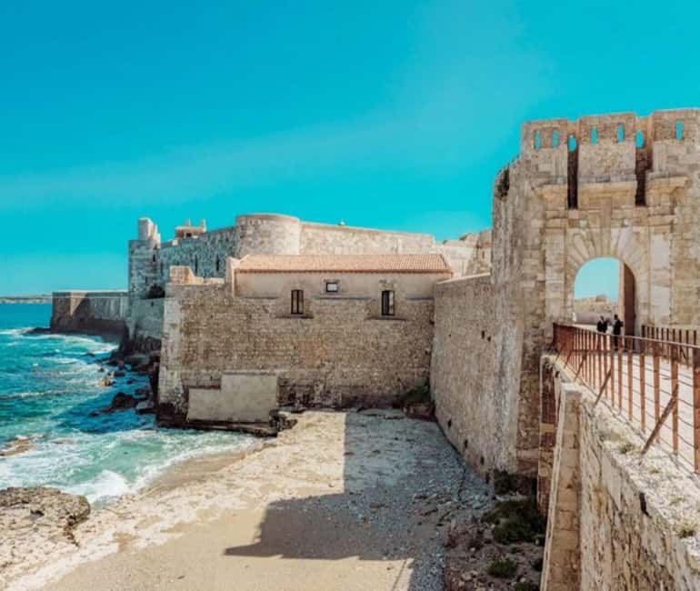Discover the wonders of Ortigia: a Tuk-Tuk tour through history and the sea. - Cathedral of Syracuse and Chiesa dell’Immacolata: where the guide helps you read the city