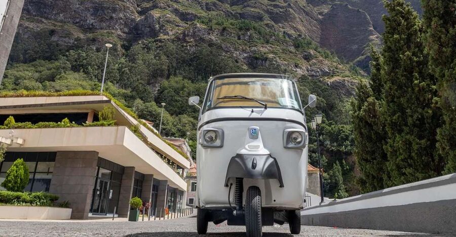 Do Funchal - Nun's Valley Tuk Tuk Tour (2h30) - Eira do Serrado Viewpoint: the 1962 stop you’ll understand fast