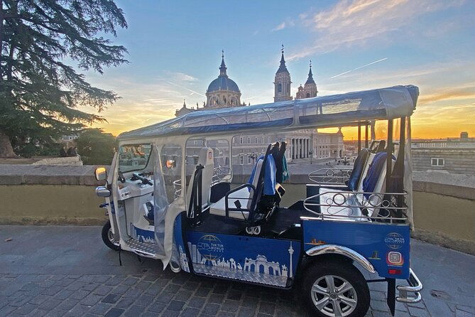 Eco Friendly Tuk Tuk Experience with the Local in Madrid - Entering Madrid fast from Pl. Canovas del Castillo