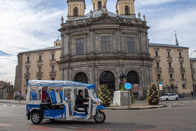 Eco Friendly Tuk Tuk Experience with the Local in Madrid - Who should book this tuk-tuk tour (and who might skip)