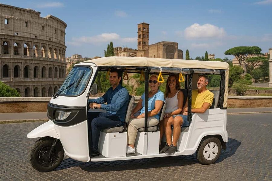 Electric Tuk-Tuk Photography Service of Rome - Start at Piazza di San Pantaleo and get your bearings fast