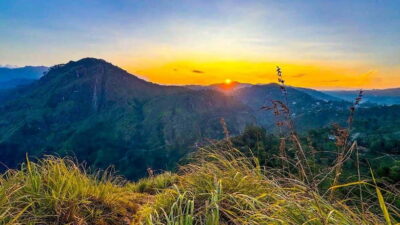 Ella: Sunset Tuk Tuk Tour with Little Adam's Peak Hike - The Little Adam’s Peak hike: short distance, smart payoff