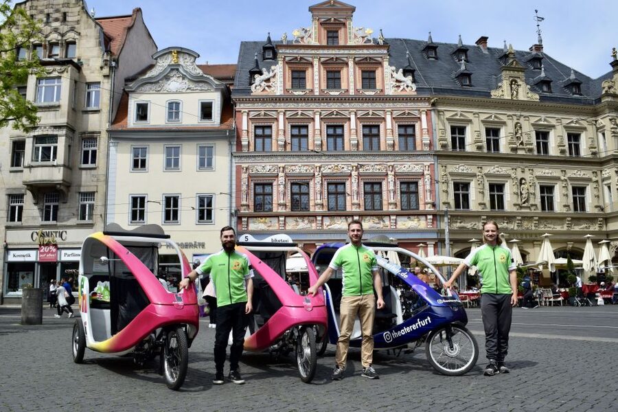 Erfurt: Private Guided Classic Old Town E-Rickshaw Tour - Timing, Language, and the Little Details That Make It Work