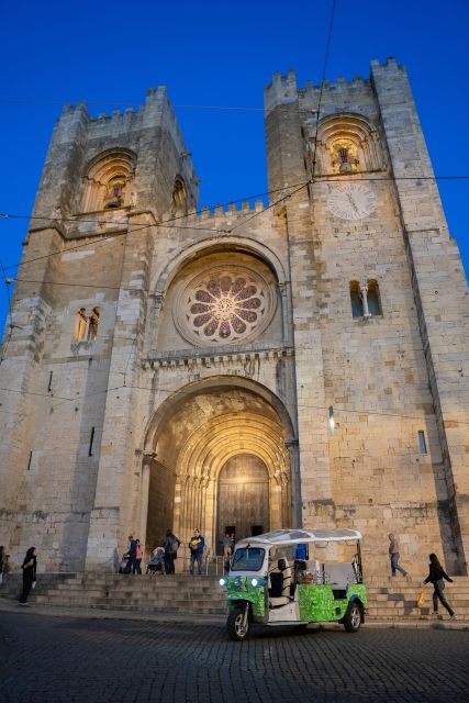 Essential Tour of Old Lisbon in 2H00 : Private Tuk-Tuk Tour - Why an electric tuk-tuk makes Old Lisbon make sense fast