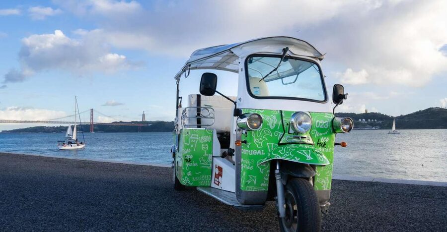 Essential Tour of Old Lisbon in 2H00 : Private Tuk-Tuk Tour - Fado Museum and the meaning behind the music