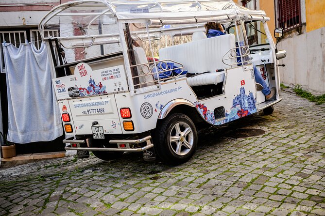 Expert Plus Lisbon Tour with Local Guide in Private Eco Tuk Tuk - Jerónimos Monastery: Manueline architecture without the long detour