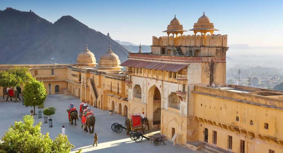 Explore Chandni Chowk: Old Delhi Private Tuk Tuk & Food Tour - Old Delhi by tuk-tuk: why this combo works