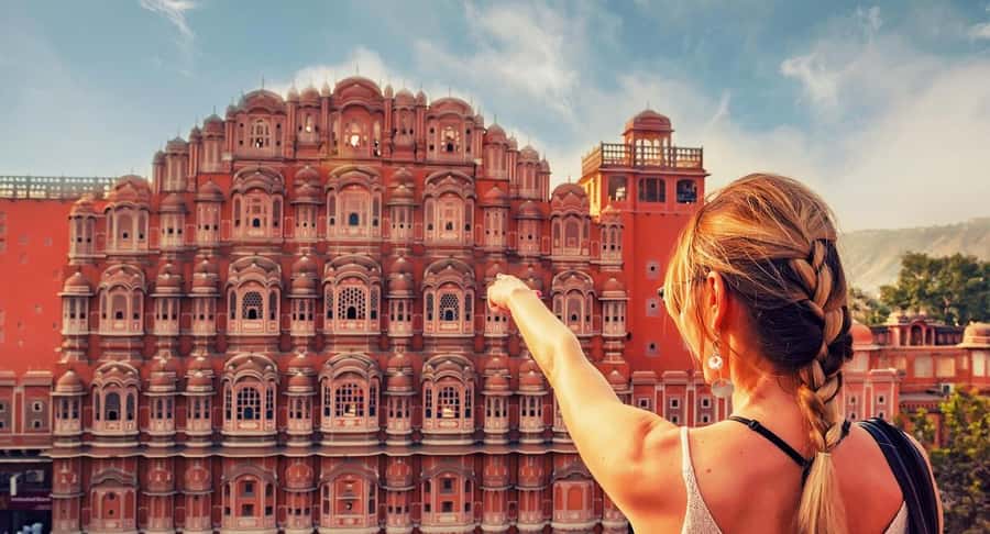 Explore Chandni Chowk: Old Delhi Private Tuk Tuk & Food Tour - Jama Masjid: Mughal scale you feel in your body