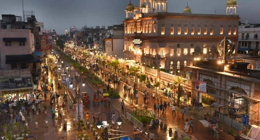 Explore Chandni Chowk: Old Delhi Private Tuk Tuk & Food Tour - Price and value: what you’re really paying for