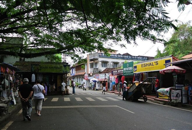 Explore Kochi by Tuk Tuk (book 1 adult & 2 go free (local only) - Key things to know before you go