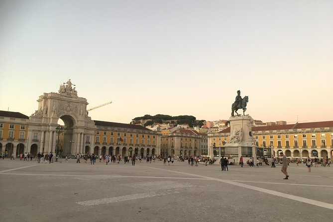 Explore Lisbon by Tuk Tuk: History and Viewpoints - Guide Energy and Practical Comfort Notes (What to Expect Day-of)
