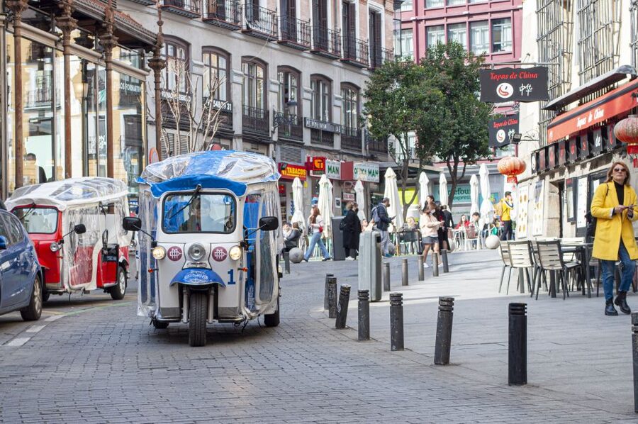 Explore Madrid’s Top Sights on an Electric Tuk-Tuk Tour - Barrio de las Letras: Lope de Vega and Cervantes, on the route