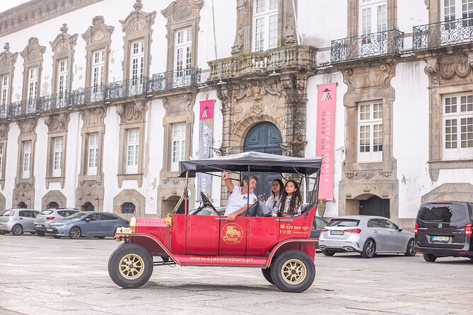 Explore Porto Aboard A Classic Tuk-Tuk tour 1h - Porto Judeu: a history stop that adds meaning, not just scenery