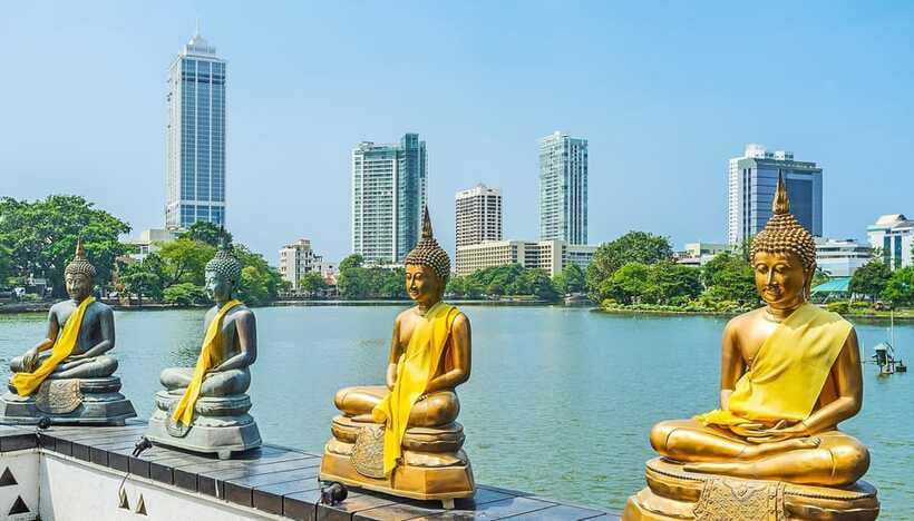 Explore The Colombo City by Private Tuk Tuk or Car - Pettah Market: Street Food, Souvenirs, and Real Colombo Noise