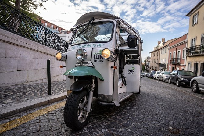 Express Lisbon | City Center and Old Town Tuk Tuk Tour - Miradouro da Senhora do Monte: the view that makes Lisbon click