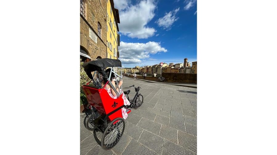 Florence: Tour of Florence by rickshaw - The 2-hour tour: Santa Maria Novella pharmacy plus more local-frequented streets