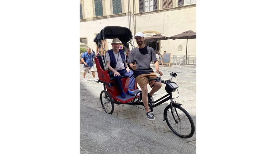 Florence: Tour of Florence by rickshaw - The 1-hour service: a quick compass through medieval and Renaissance Florence