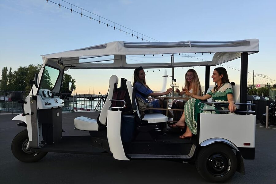 Fondue and wine private Tuk Tuk tour in Geneva - Timing and pacing: 1.5 hours that actually feel efficient