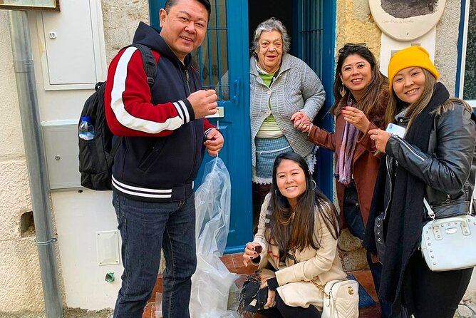 Food Tasting by tuk-tuk - Lisbon Experience Private Tour - Who should book this tuk-tuk tasting tour
