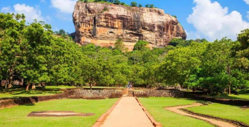 From Kandy: Sigiriya Guided Tuk-Tuk Tour - Kandy to Sigiriya by tuk-tuk: the day feels flexible