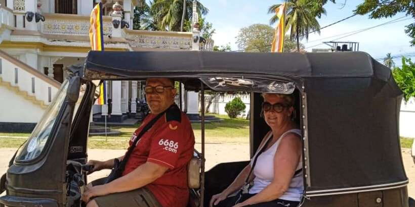 From Negombo: City Tour & Fishing Village Tour by Tuk-Tuk - A Four-Hour Negombo Mix: Fishing Life, Colonial Corners, and Temples