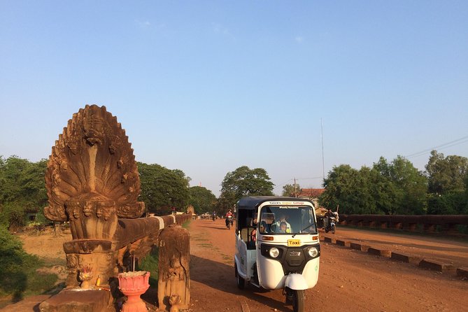 Full-Day Angkor Temple Discovery with Banteay Srei by Tuk-Tuk - Pickup, Time, and What You’re Paying For