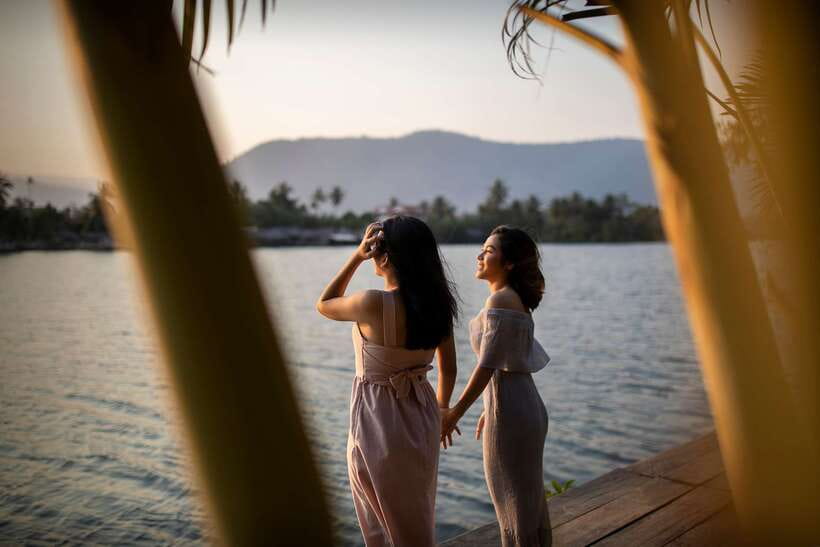 FULL DAY - Countryside Tuk-Tuk Pepper Tour + Kep - Temple-Cave First: Phnom Chhngok’s Calm, Concrete View of Cambodia