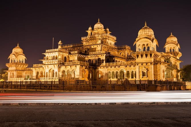 Full Day Jaipur Sightseeing Tour By Tuk Tuk - Gatore Ki Chhatriyan: Royal Cenotaphs Done Elegantly