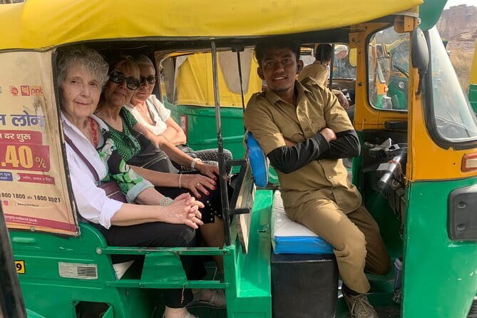 Full Day Jodhpur City Sightseeing Tour by Tuk Tuk Taxi - Pachetiya Hill: the short ride to big Blue City views