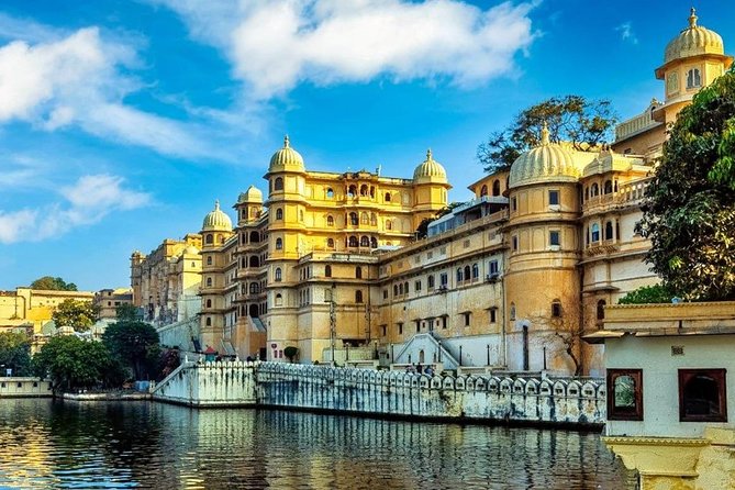 Full-Day Private Udaipur Three wheeled Tuk Tuk Sightseeing - A Tuk-Tuk Day That Moves at Street Speed