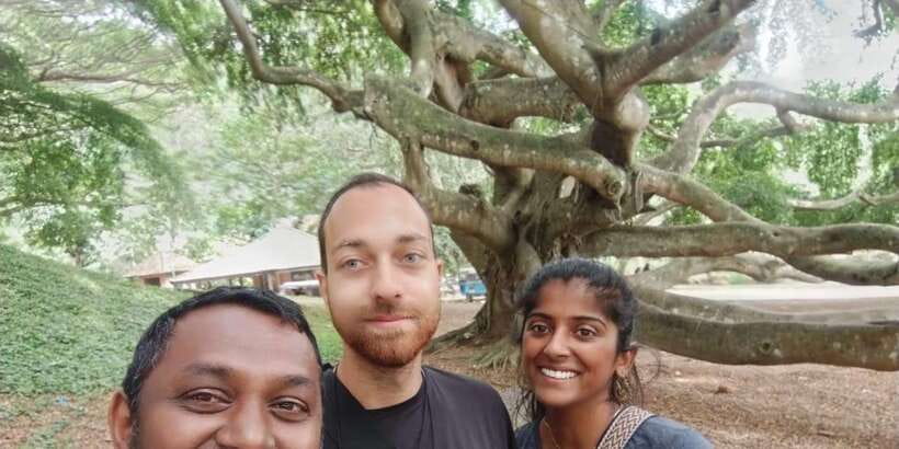 Full Day Tuk Tuk Tour – Explore Kandy with Local Expert - Craft Stops With Real Variety: Gems, Batik, and Wood Carving