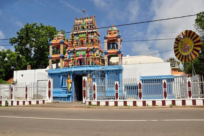 Fun and Scenic Negombo Tour by Tuk Tuk - Angurukaramulla Temple: where dress code tips matter
