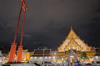Fun Tuk Tuk Dinner and Massage in Old Town Bangkok - Pak Khlong Flower Talat: Bangkok’s 24/7 flower ritual, up close