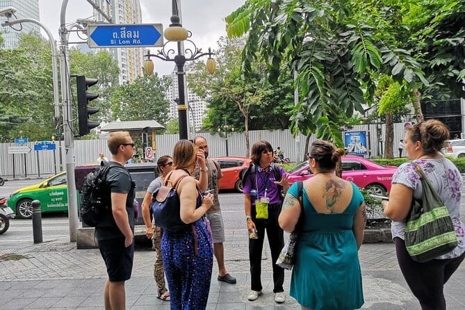 Fun Tuk Tuk Dinner and Massage in Old Town Bangkok - Chinatown for the long eat: street food dinner + Thai dessert walk