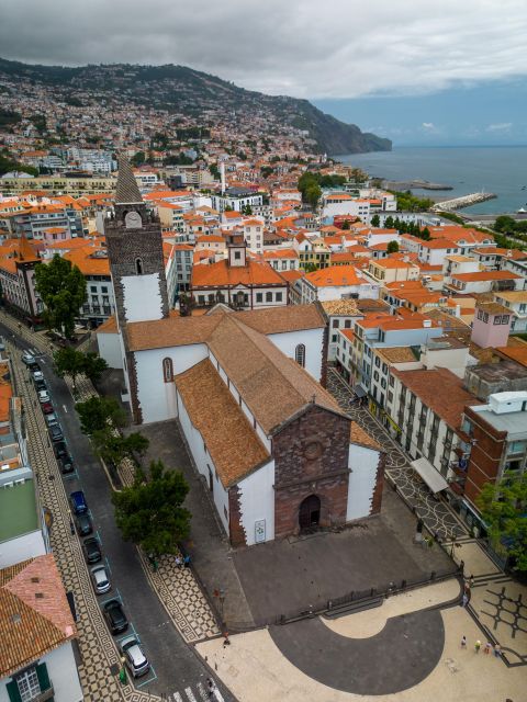 Funchal : 1 hour City Tour by Tuk-Tuk - Why this 1-hour Funchal tuk-tuk tour fits so well