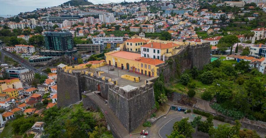 Funchal : 1 hour City Tour by Tuk-Tuk - Fortaleza de São João Baptista do Pico: the 15-minute viewpoint that sets the tone