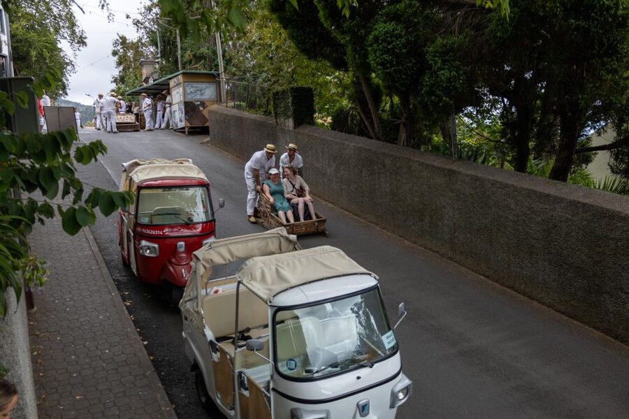 Funchal: Guided Tuk Tuk Tour to Toboggan Rides & Old Town - Monte toboggans: the signature ride, plus the queue reality