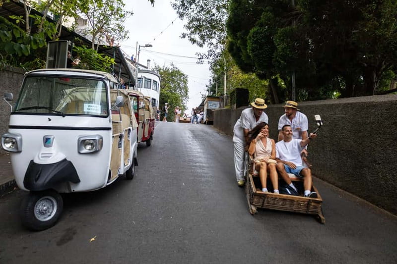 Funchal: Guided Tuk Tuk Tour to Toboggan Rides & Old Town - How the 105 minutes actually play out