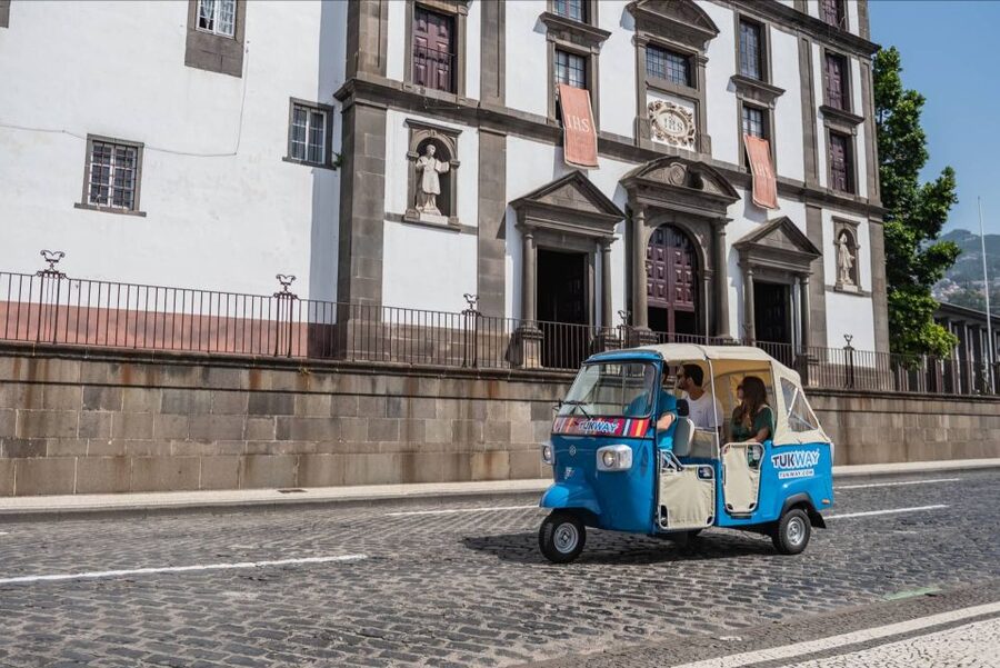 Funchal: Private Customizable Guided Tour by Tuk-Tuk - Funchal Old Town and Câmara de Lobos: Starting With Character