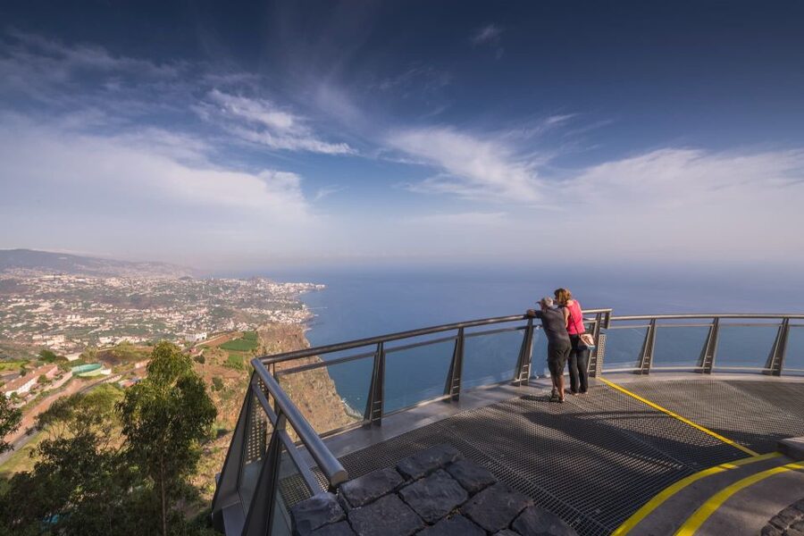Funchal: Private Tuk-Tuk Tour to Cabo Girão Cliff - Skywalk - Câmara de Lobos: fishing village views and streets made from trash