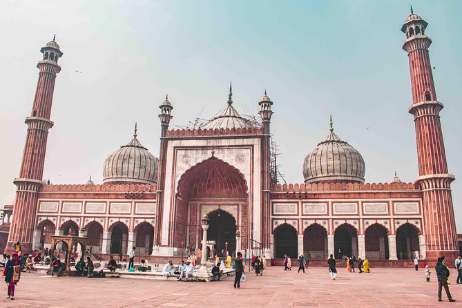 Guided 3‑hour rickshaw ride through Old Delhi with transfers - A 3-hour plan that keeps Old Delhi from feeling like chaos