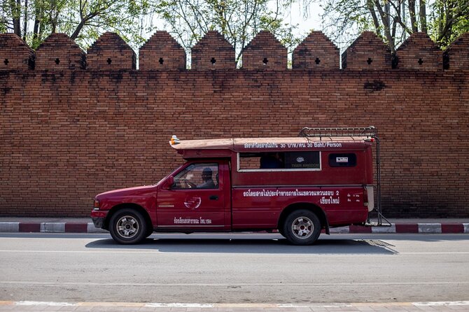 Half Day Chiang Mai City and Cultural by TukTuk, Samlor & Red car (Private Tour) - Three Kings Monument: a name you’ll remember after the tour