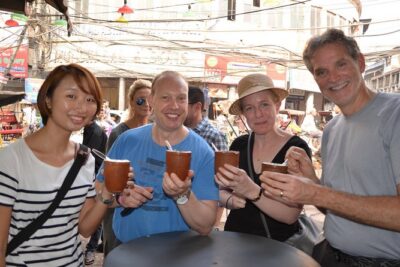 Half-Day Food Tour with Cycle Rickshaw ride to Masterji Kee Haveli - Chandni Chowk and Pasar Chandni Chowk: Street Life Plus a Real Haveli Meal