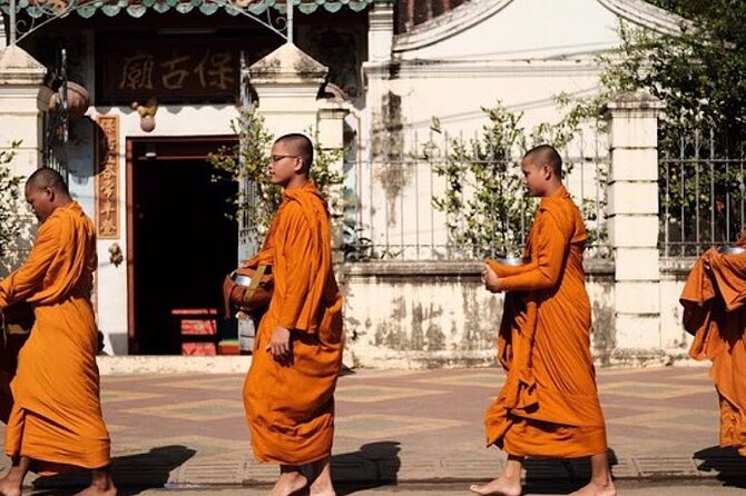 half day morning tour by Tuk-Tuk - Battambang Sights: Colonial Buildings and a Real Market Stop