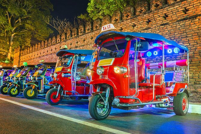 Half-Day Private Night Tour by Tuk Tuk in Chiang Mai City - Pickup, Tha Phae Gate, and how the night usually starts