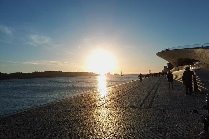 Half Day Tour Aboard a Classic Tuk Tuk - Key things that make this Lisbon tuk tuk tour work