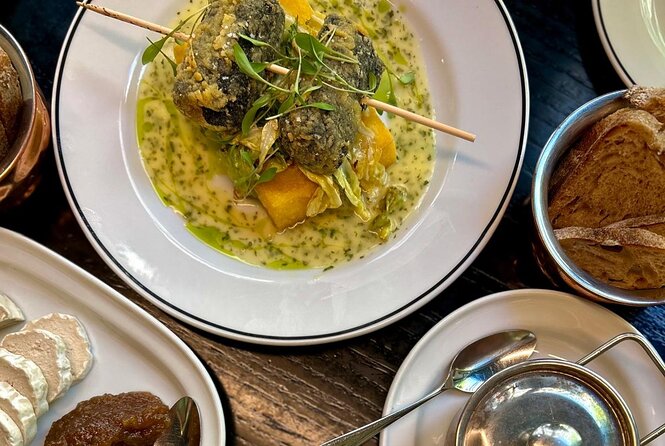 Half-Day Tuk Tuk Tour with Vegetarian or Vegan Meal - Key highlights before you go