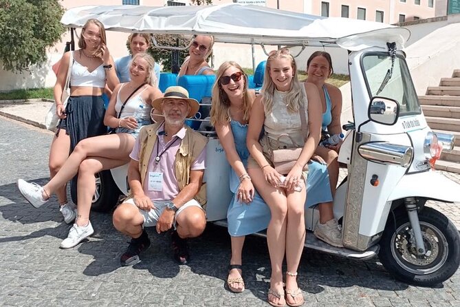 Half-Day Tuk Tuk Tour with Vegetarian or Vegan Meal - Parque Eduardo VII to Avenida da Liberdade: Lisbon’s Grand Boulevard Moment