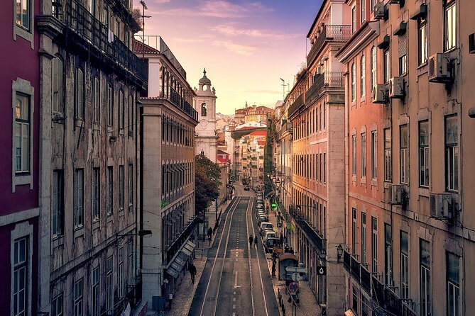 Half-Day Unforgettable Historical Lisbon on Tuk-Tuk - Chiado in 5 minutes: Livraria Bertrand and the 19th-century shop vibe