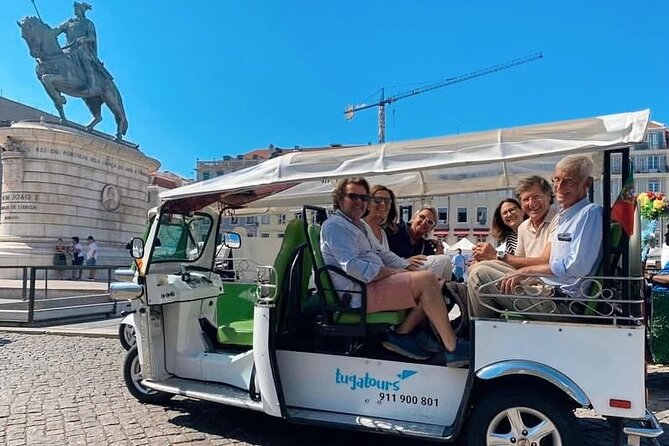 Halfday Tuk Tuk Tour Lisbon Highlights-Viewpoints-Local Stories - Avenida da Liberdade, Parque Eduardo VII, and Restauradores: End Where the City Makes Sense